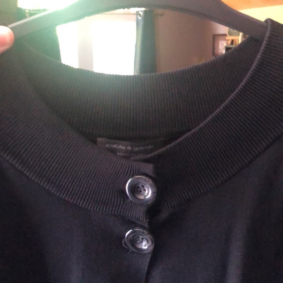 Cable and Gauge Petites Black knit 3/4 sleeve cape style cardigan. - Picture 3 of 4